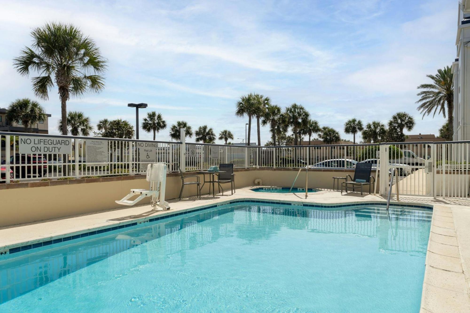 Hotel Fairfield And Jacksonville